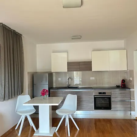 Apartments Vacanza Apartamento *